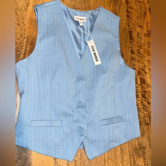 Steve Madden Cute Summery Vest - Picture 4 of 8